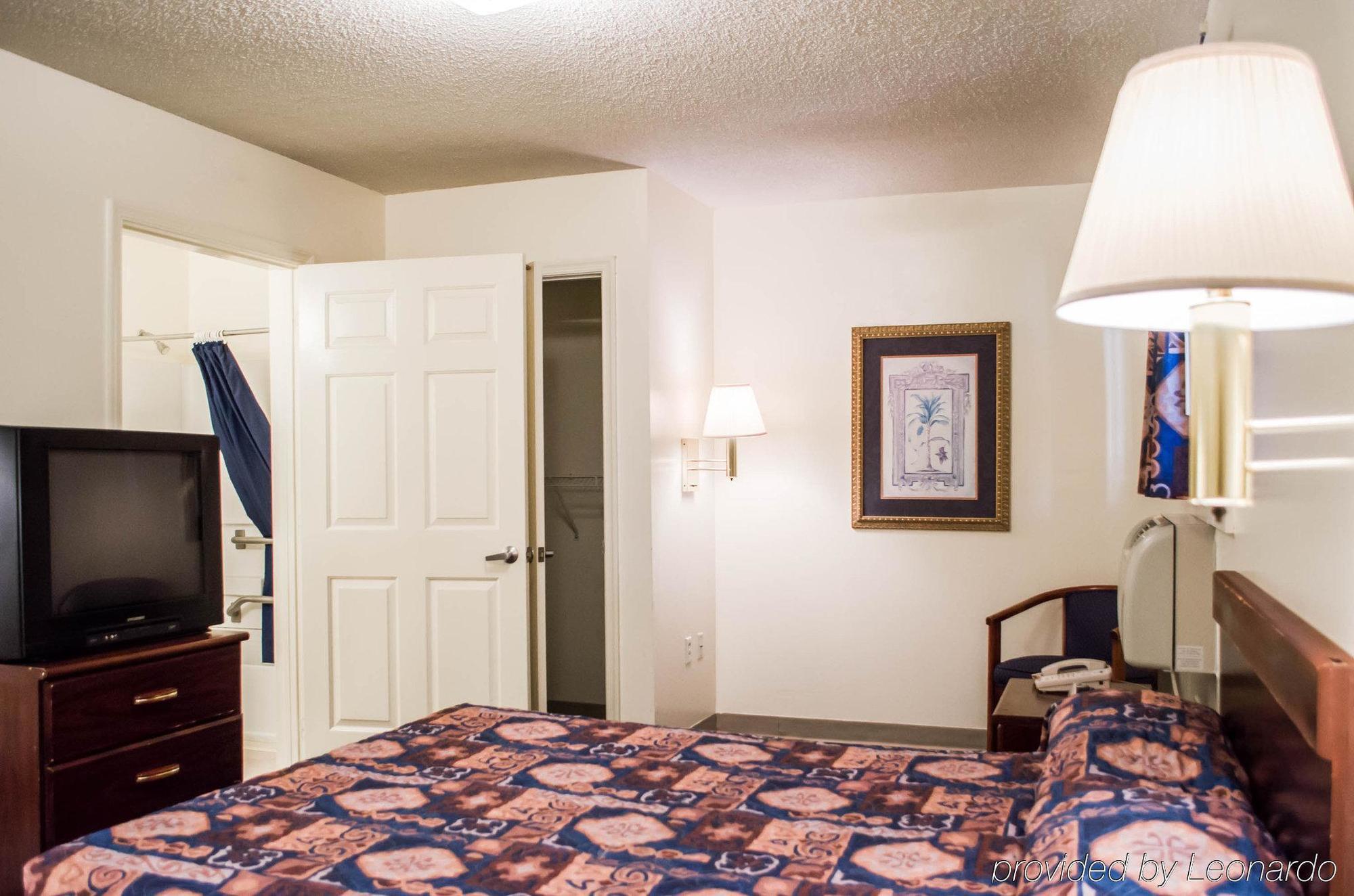 Tampa Bay Extended Stay Hotel Largo Exterior photo