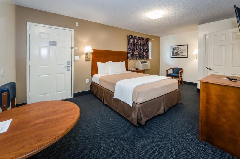 Tampa Bay Extended Stay Hotel Largo Exterior photo